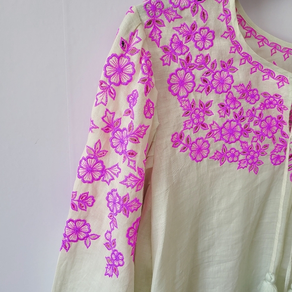 Karina Grimaldi Long Sleeve Floral Embroidered Top Small - Picture 5 of 7